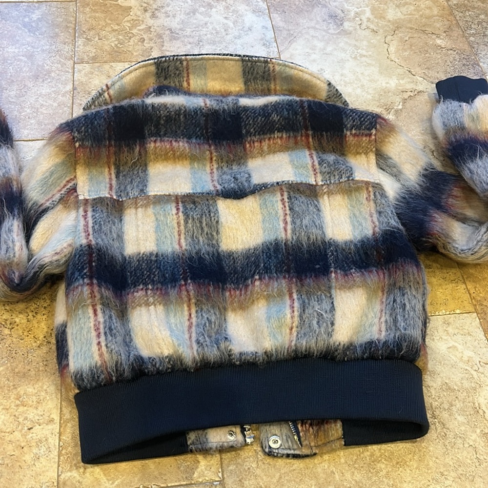 Jacket - Picture 6 of 9